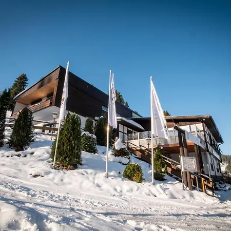 Am Eschenberg Апарт-отель 3*